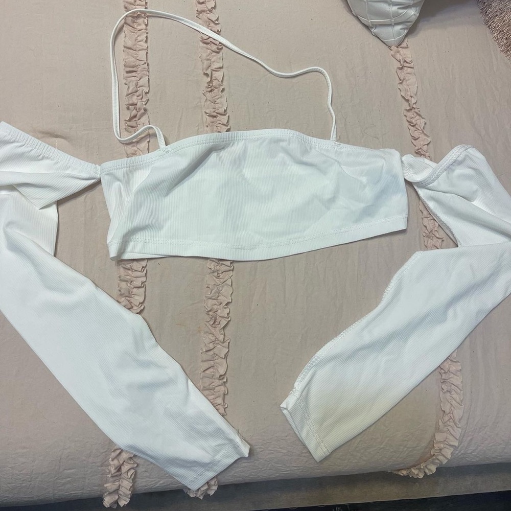 White Long Sleeve Crop Top
